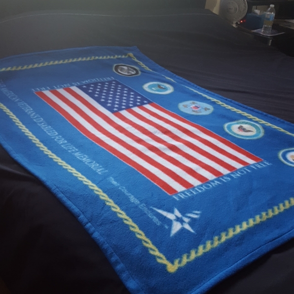 Fleece American Veterans Disabled Blanket. - Picture 1 of 7